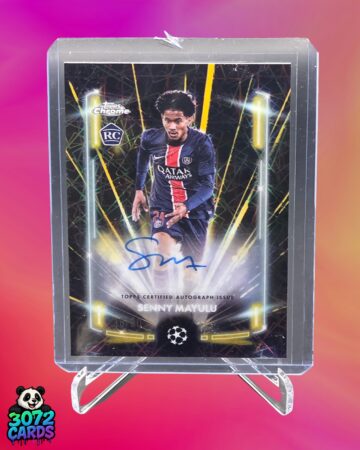 Senny Mayulu auto /50<br>
2025 Topps Chrome<br>
PSG